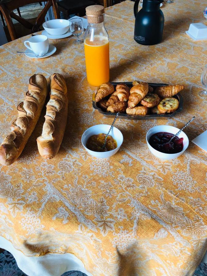 Bed and Breakfast Le Donjon D'Anthon Exterior foto
